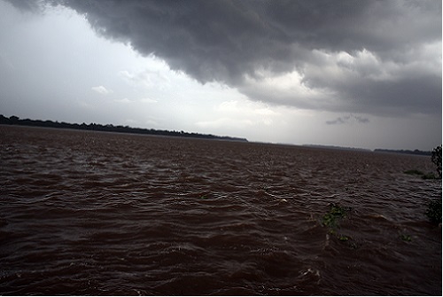 コンゴ川の嵐.JPG