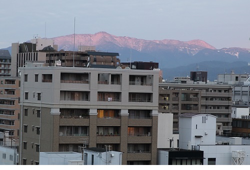 朝焼けの愛宕山2.jpg