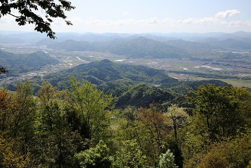 烏ヶ岳からの高龍寺山.JPG