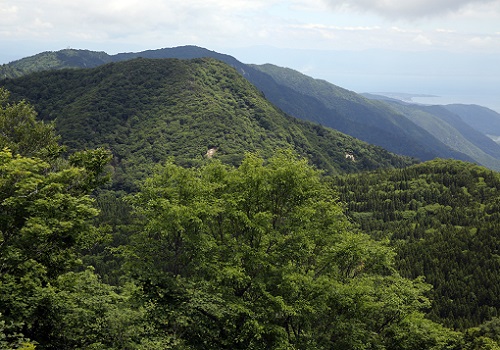 烏谷山からの釈迦岳.JPG