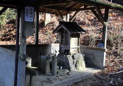 20180212横嶺峠の地蔵.JPG