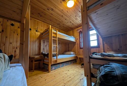 20250725ドリッチ小屋の部屋.jpg