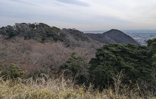 20220203浅間山と高麗山.jpg