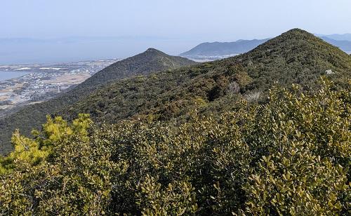 20220306雨乞山と物見山.jpg