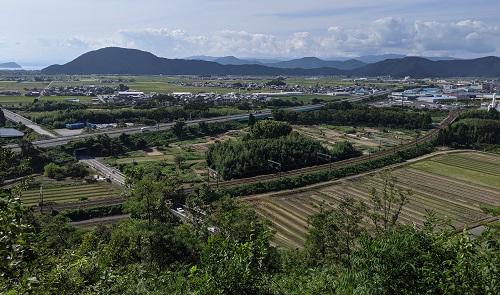 20200929山本山から賤ヶ岳への稜線.jpg