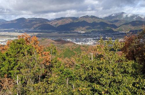 20211128亀岡と愛宕山方面の展望.jpg