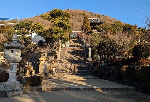 20230105神呪寺からの甲山.jpg