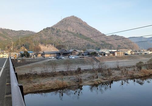 20240108船町蛭子神社とイタリ山.jpg