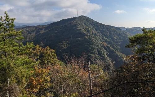 20221104菊水山からの鍋蓋山.jpg